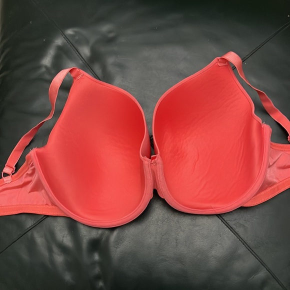 Beautiful, coral bra by secret intimates. - Picture 3 of 5